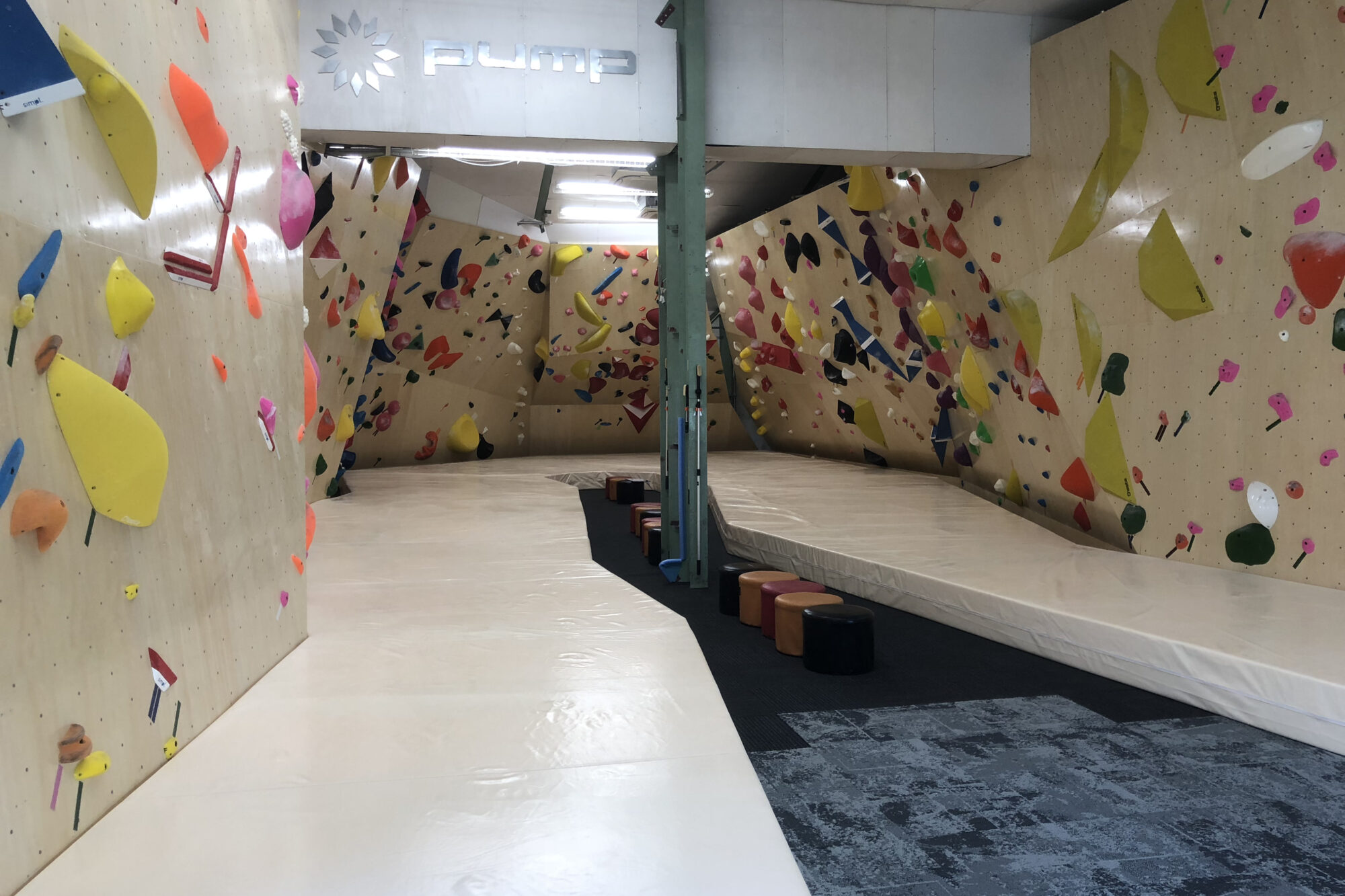 pump大阪／改装工事